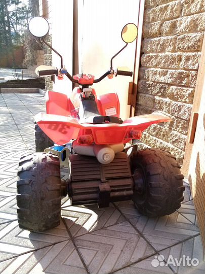 Детский электро квадроцикл Peg-Perego Polaris