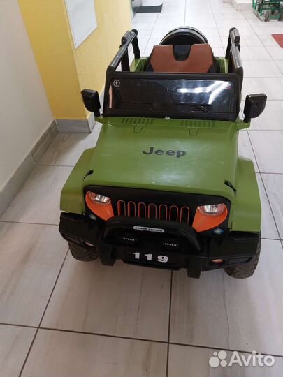 Детский электромобиль