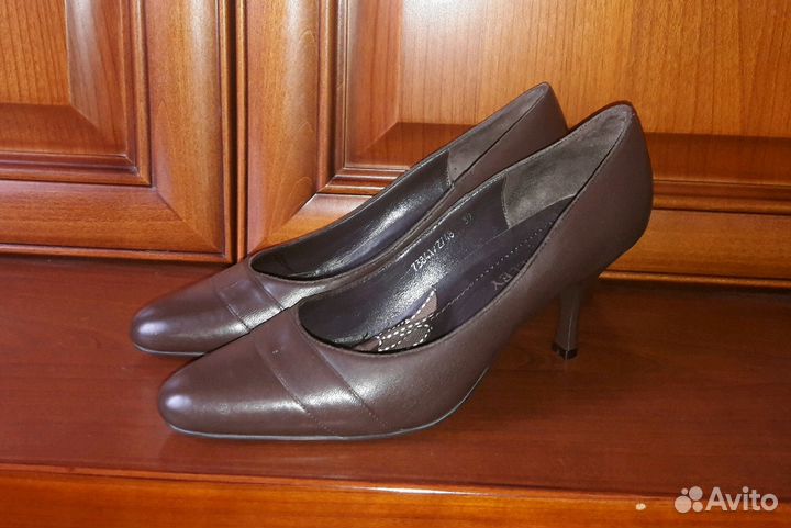 Новые туфли кожа т.коричневые