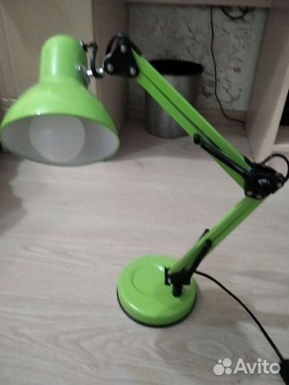 Лампа настольная