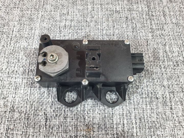 Yamaha YZF-R6 Привод exup