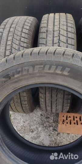 Sunfull SF988 225/65 R17 102H