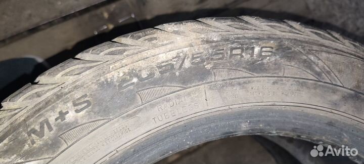 Goodyear UltraGrip Extreme 205/55 R16