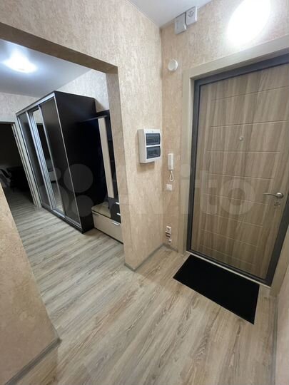 2-к. квартира, 57 м², 10/16 эт.