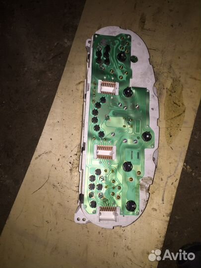 Панель приборов chevrolet evanda