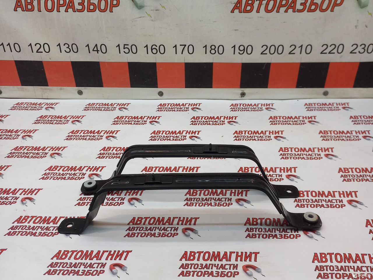 Кронштейн крепление бензобака Воях Фри