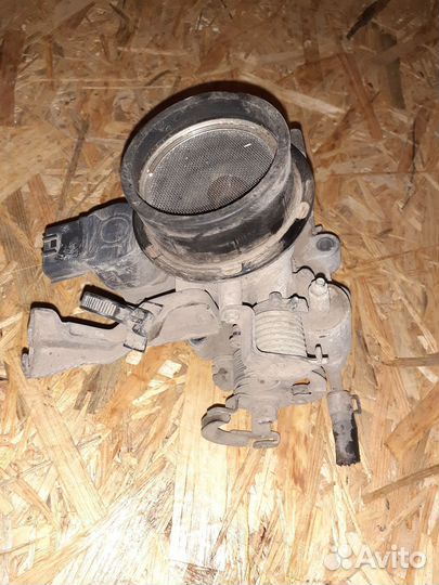 Nissan Cube 1.3 дроссельная заслонка