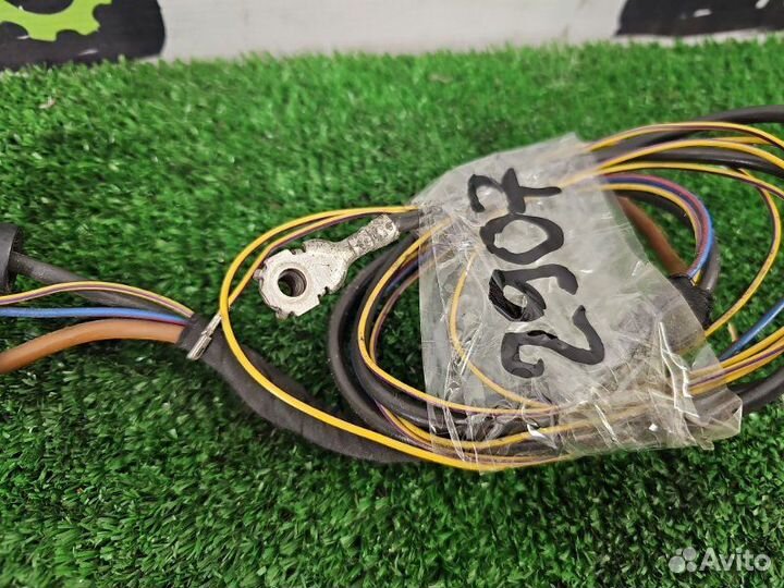 Разъем вентилятора охлаждения Volkswagen Passat B7