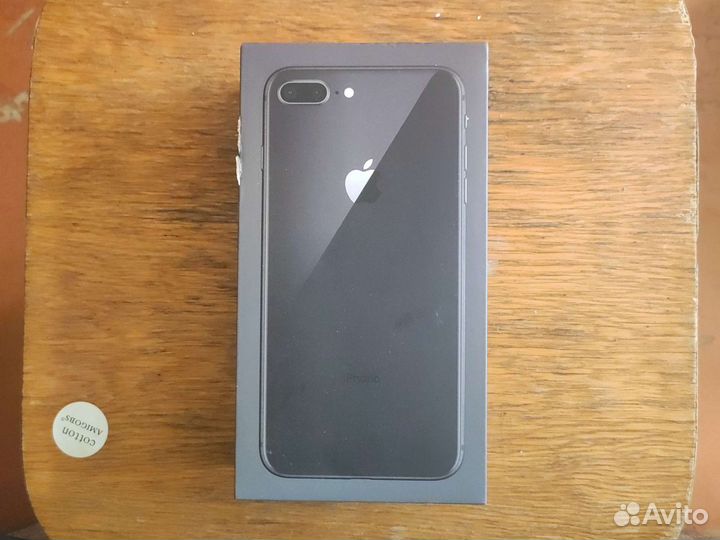 Коробка от iPhone 8 plus
