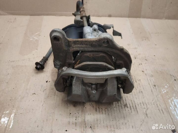 Суппорт тормозной задний левый BMW 7 G11/G12 2017