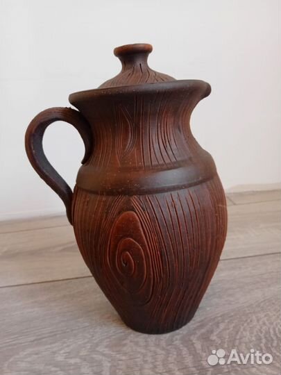 Кувшин с крышкой. Новый