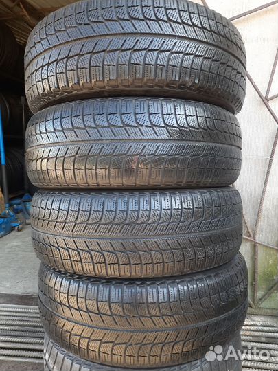 Michelin X-Ice 215/60 R16