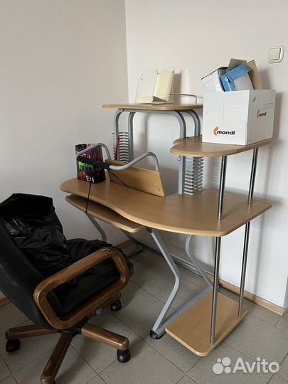 Компьютерный стол