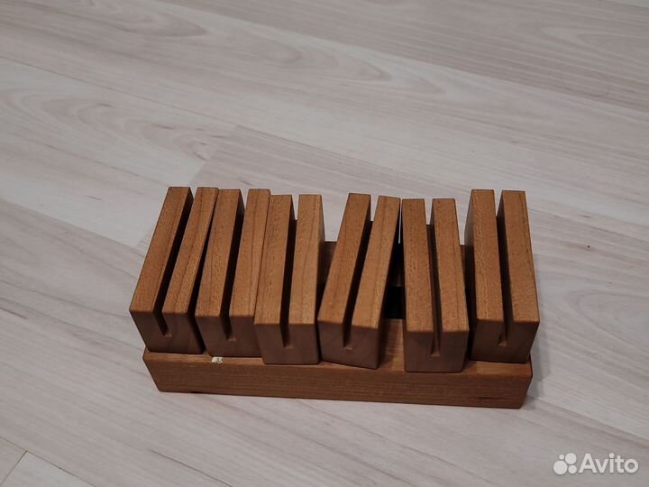 Держатель для покраски кожи