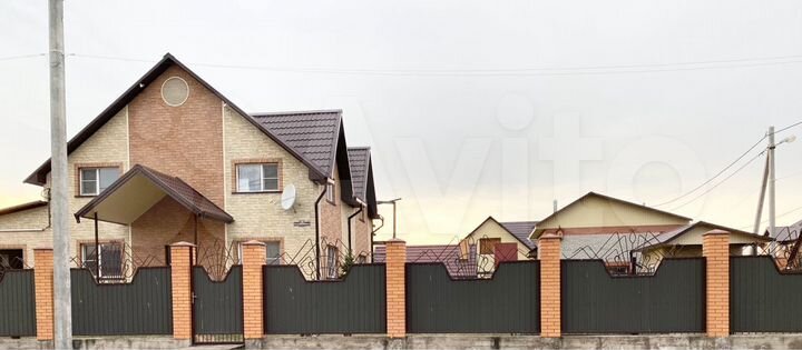 Коттедж 227,6 м² на участке 15,8 сот.