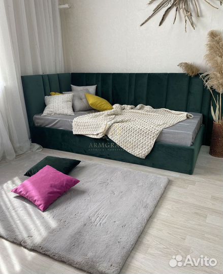 Кровать двуспальная