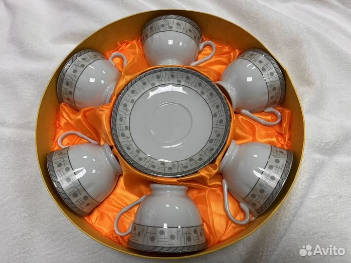 Сервиз чайный фарфор