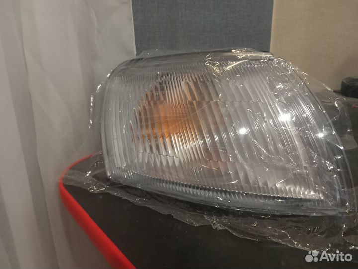 Правый габарит SAT для Toyota Caldina/Carina E 92