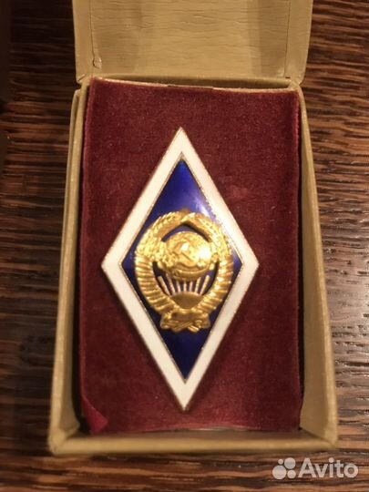 Значек ромб