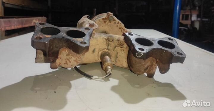 Выпускной коллектор Nissan Sunny GA14