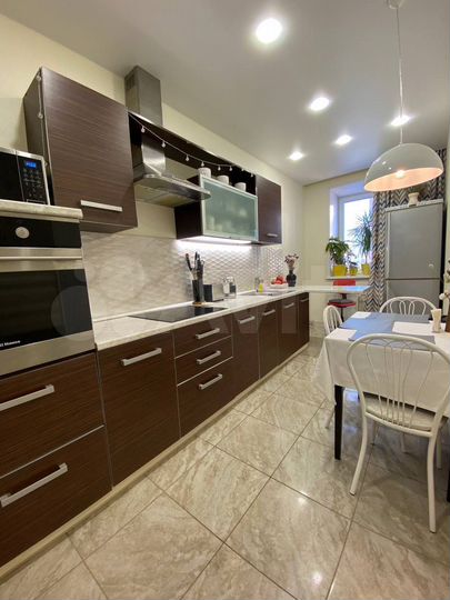 3-к. квартира, 70 м², 11/17 эт.