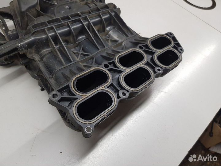 Коллектор впускной 3.8 верхняя часть (Kia Quoris)