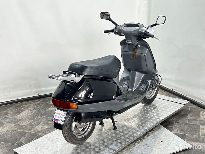 Скутер Honda Lead 50