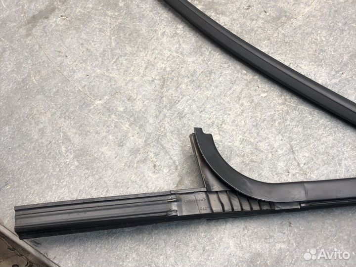 Пер прав уплотнитель Cube Z10