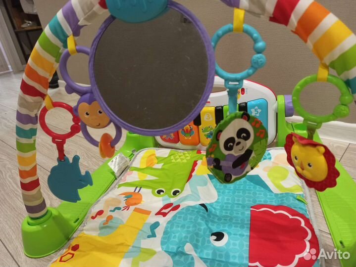 Развивающий коврик fisher price с пианино