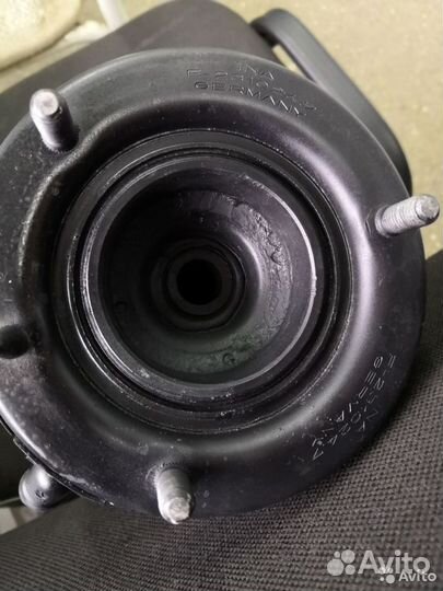 Range Rover Vogue 02- Пневмобаллон правый