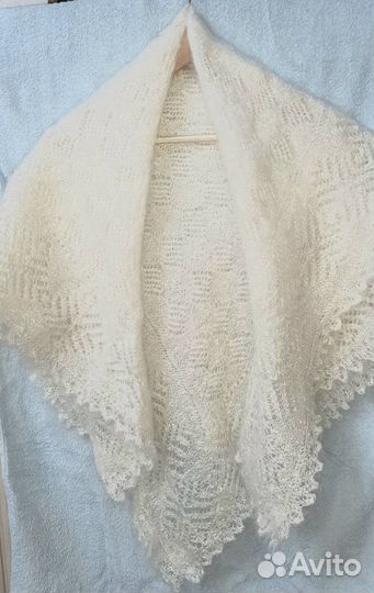 Пуховый платок ручная работа