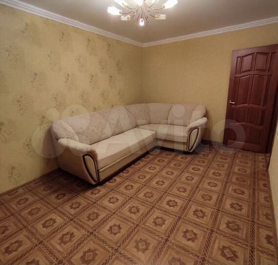 2-к. квартира, 50 м², 4/9 эт.