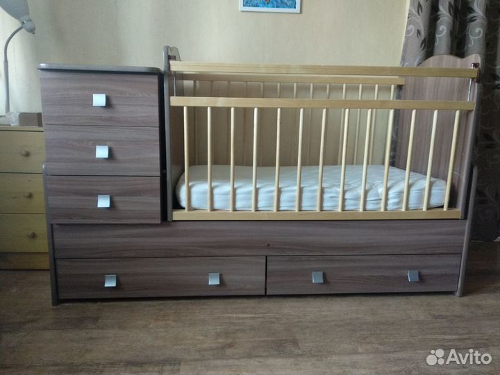 Кровать детская трансформер с маятником