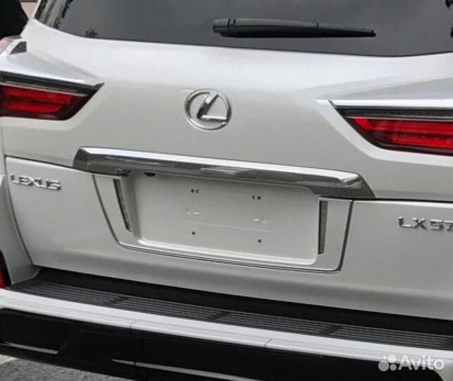 Lexus LX570 16+ Накладка под номер Superior B9GH8