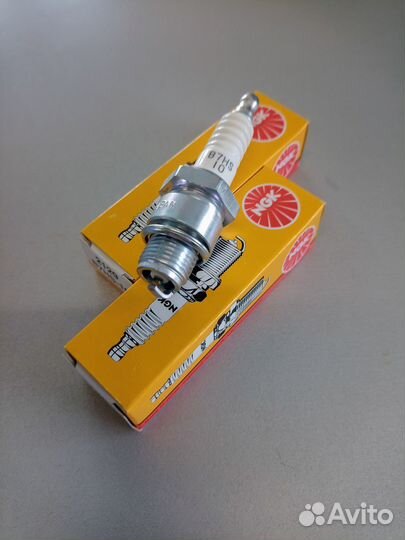 Свечи NGK B7HS-10 Комплект 2