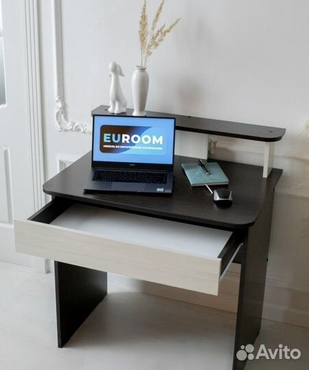 Столик для ноутбука