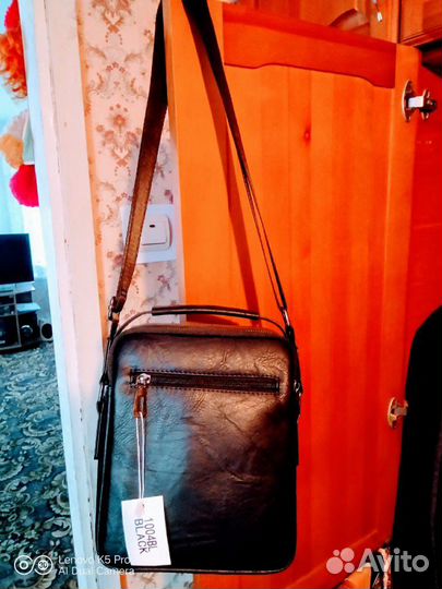 Новая кожаная сумка через плечо