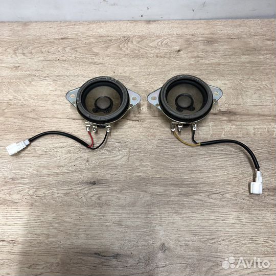 Динамик в обшивку двери Hyundai i40