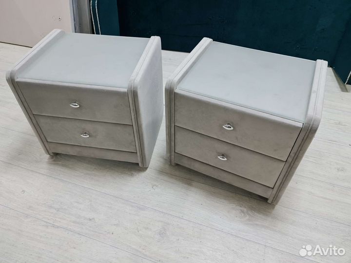 Прикроватные тумбы