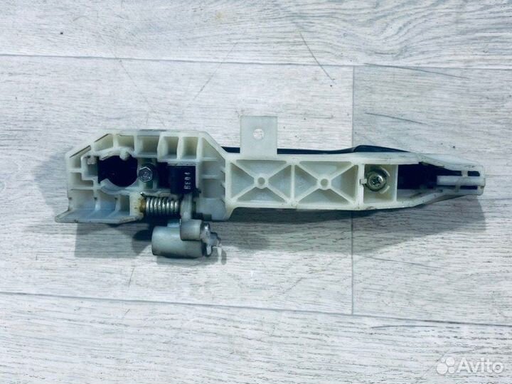 Ручка двери передняя правая Kia Rio 3 седан G4FC