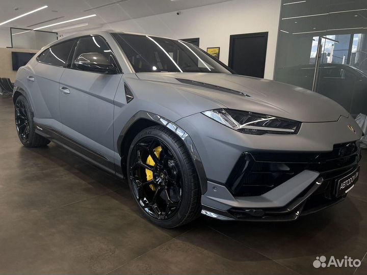 Lamborghini Urus 4.0 AT, 2024