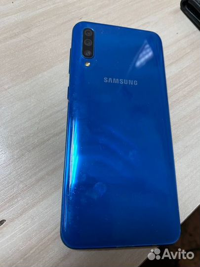 Samsung Galaxy A50, 6/128 ГБ