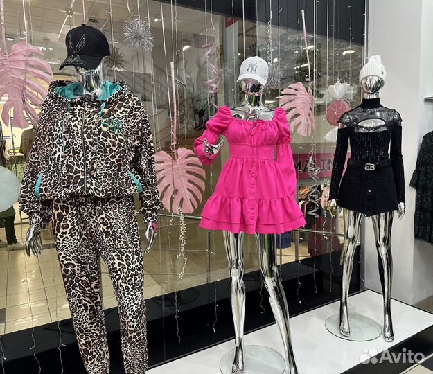 Требуется продавец-консультант