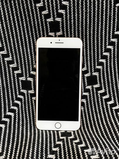 Телефон iPhone 8 plus 256Gb