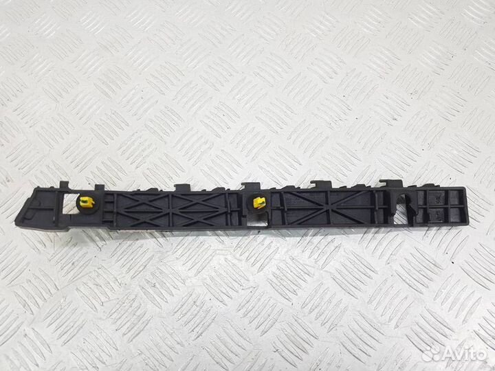 86614-F1000 Крепление бампера заднего Kia Sportag