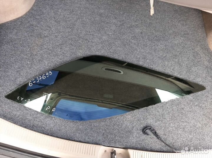 Стекло форточки багажника lexus rx300