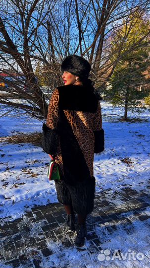 Шуба статус с перьями