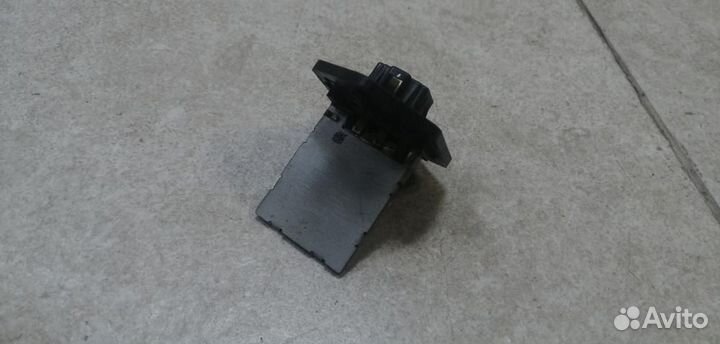 Резистор отопителя Kia Rio 3 UB 2011-2017