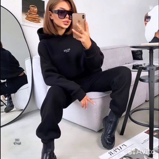 Спортивный костюм женский