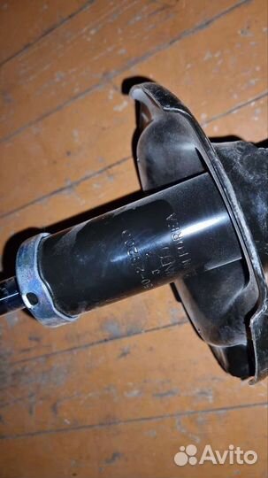 Амортизатор на Hyundai Santa Fe, ix35 новый